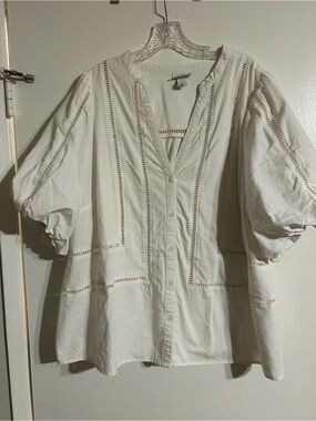 Ava & Viv off-white Eyelet Button-Front Blouse